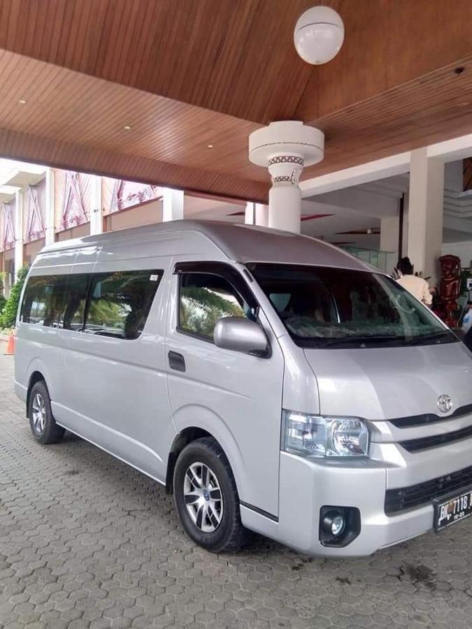 Thomas' Retreat Bukit Lawang Hotel Exterior foto