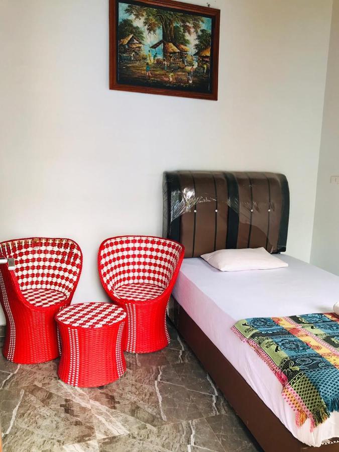 Thomas' Retreat Bukit Lawang Hotel Quarto foto
