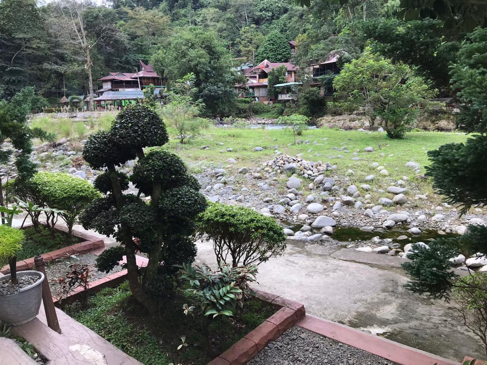 Thomas' Retreat Bukit Lawang Hotel Quarto foto