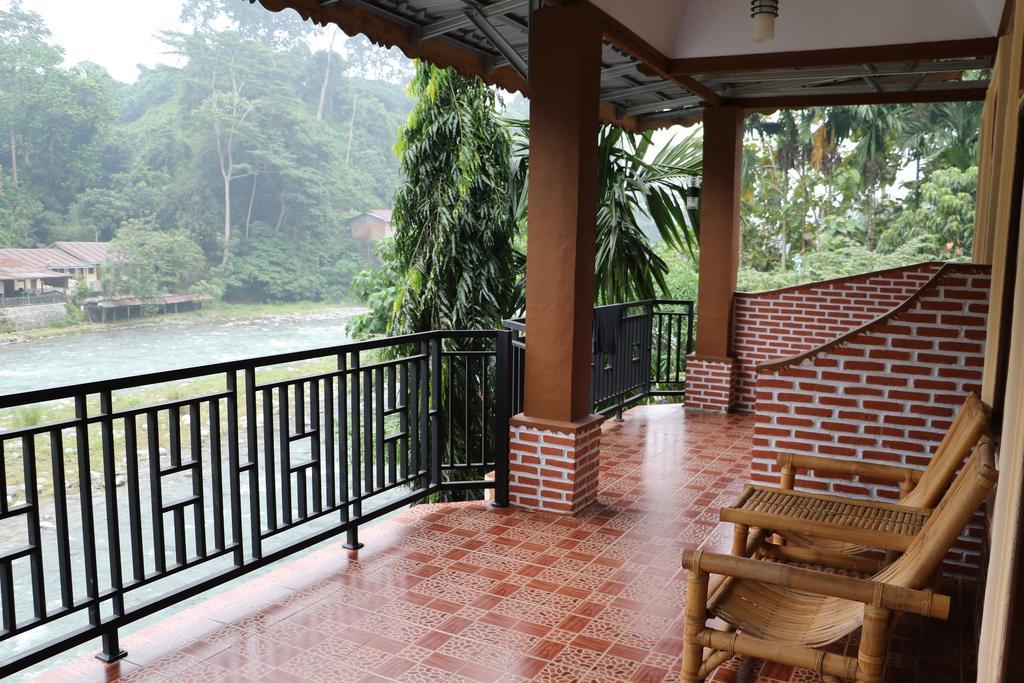 Thomas' Retreat Bukit Lawang Hotel Exterior foto