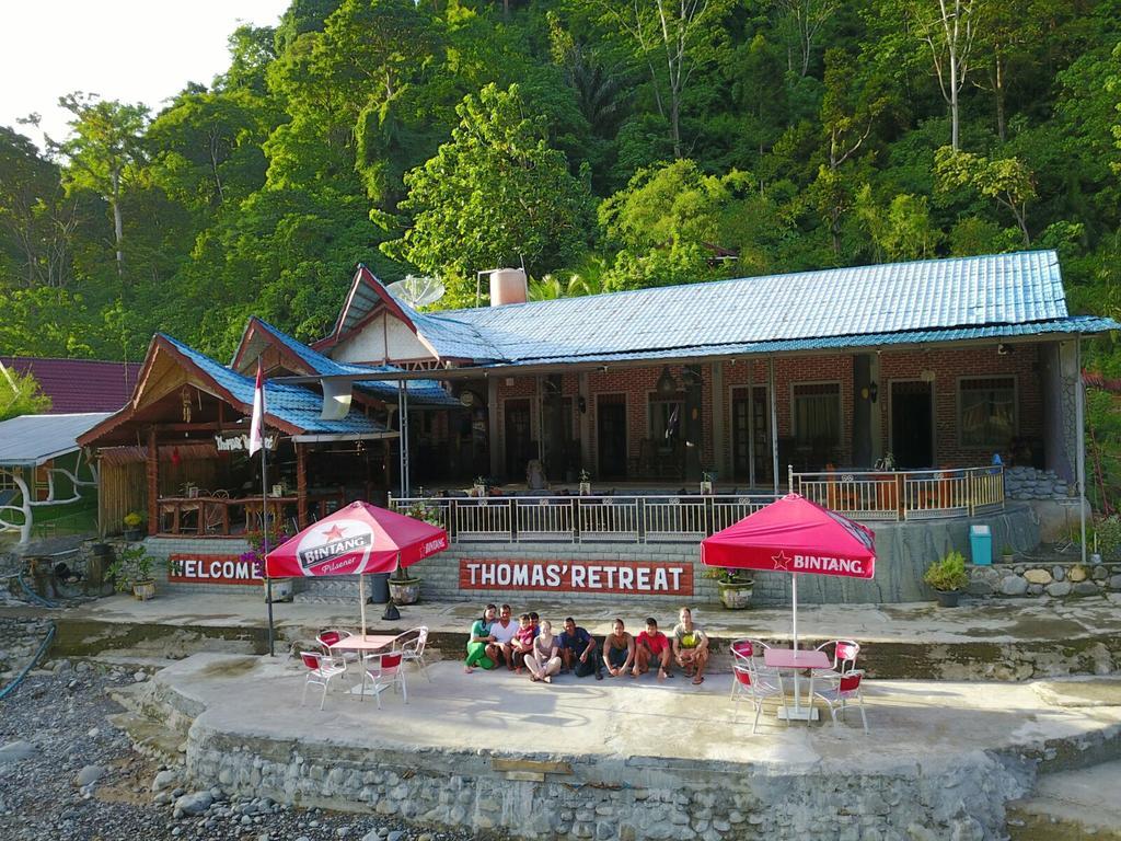Thomas' Retreat Bukit Lawang Hotel Exterior foto